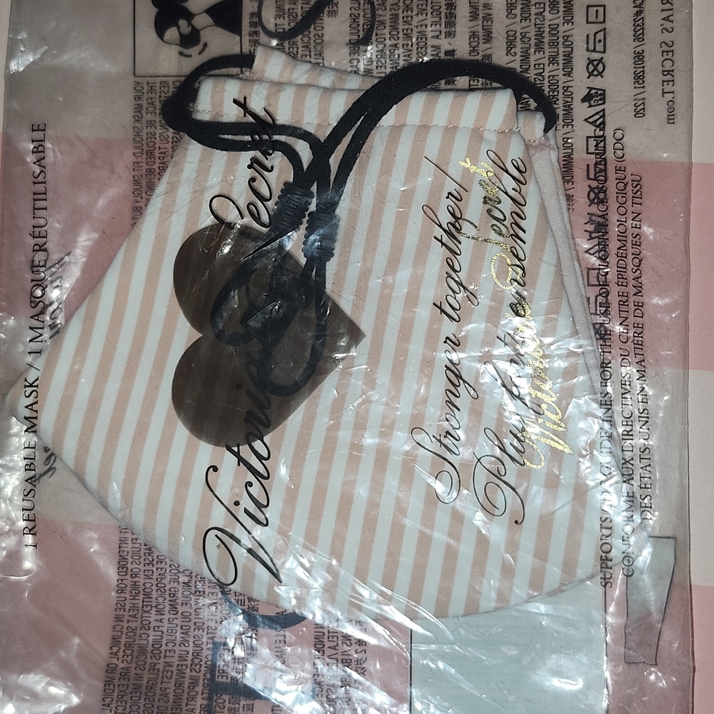 Victoria Secret Reusable Mask NIP - Picture 4 of 4